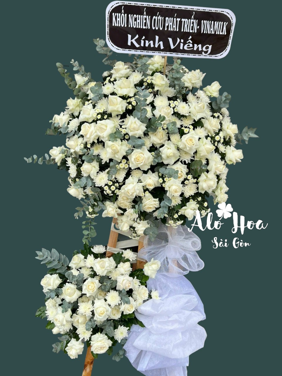 Kệ Hoa Viếng Đám Tang Sang Trọng