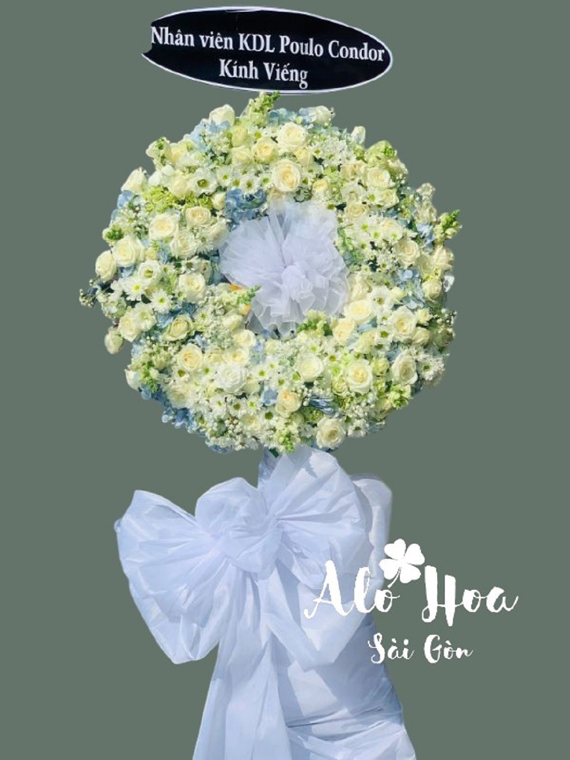 Vòng Hoa Viếng Truyền Thống